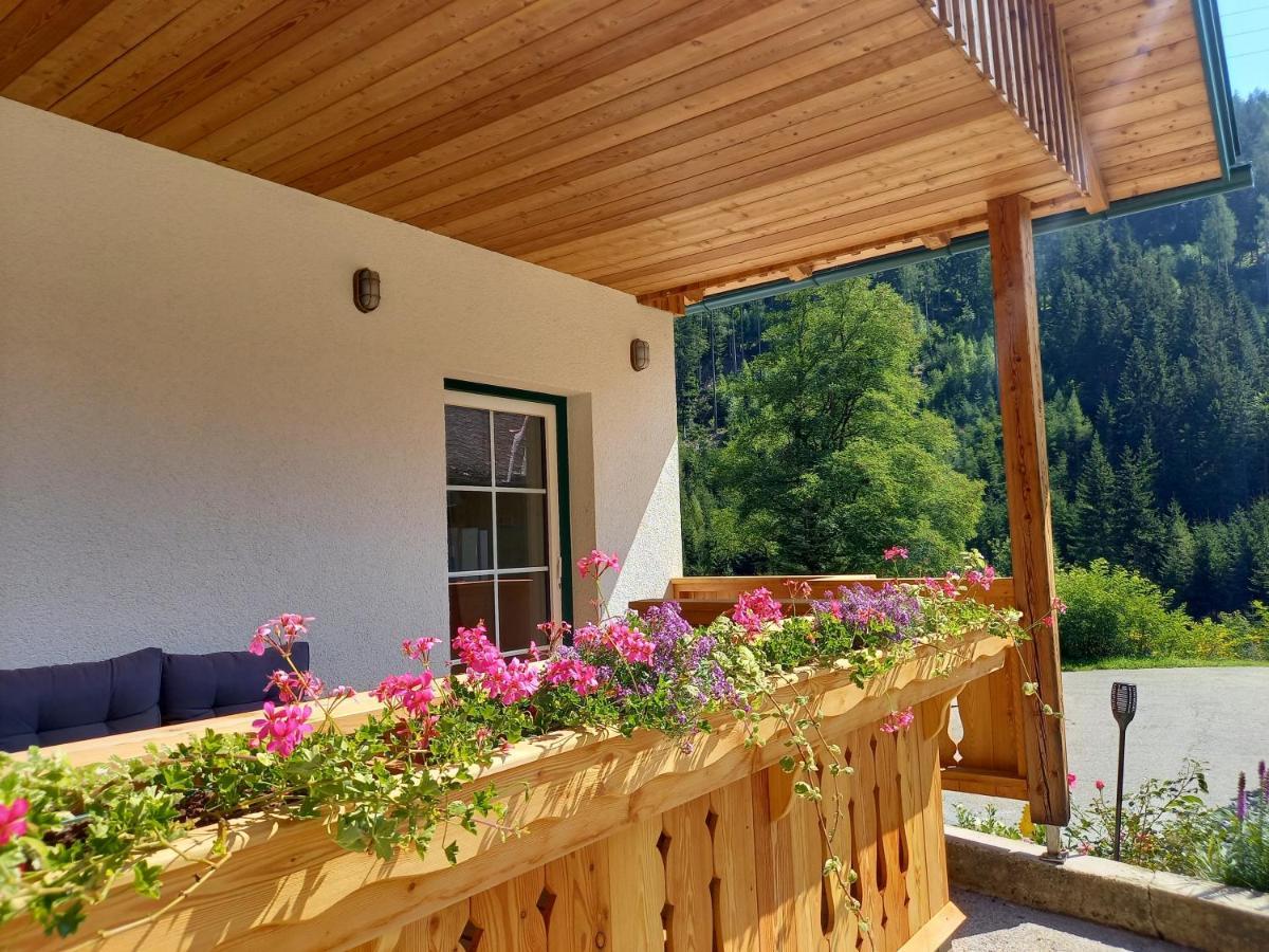 Landhaus Gruenjuwel Himmelberg Εξωτερικό φωτογραφία