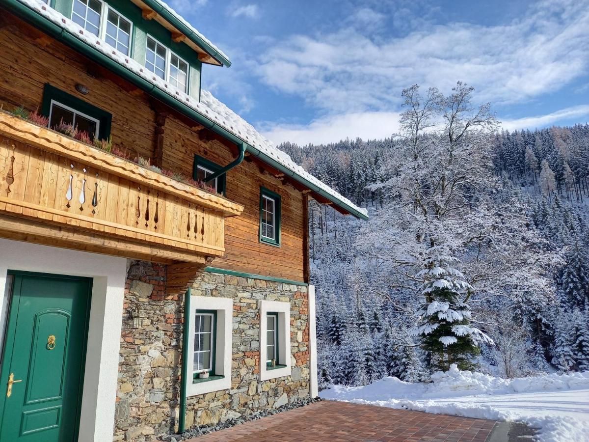 Landhaus Gruenjuwel Himmelberg Εξωτερικό φωτογραφία