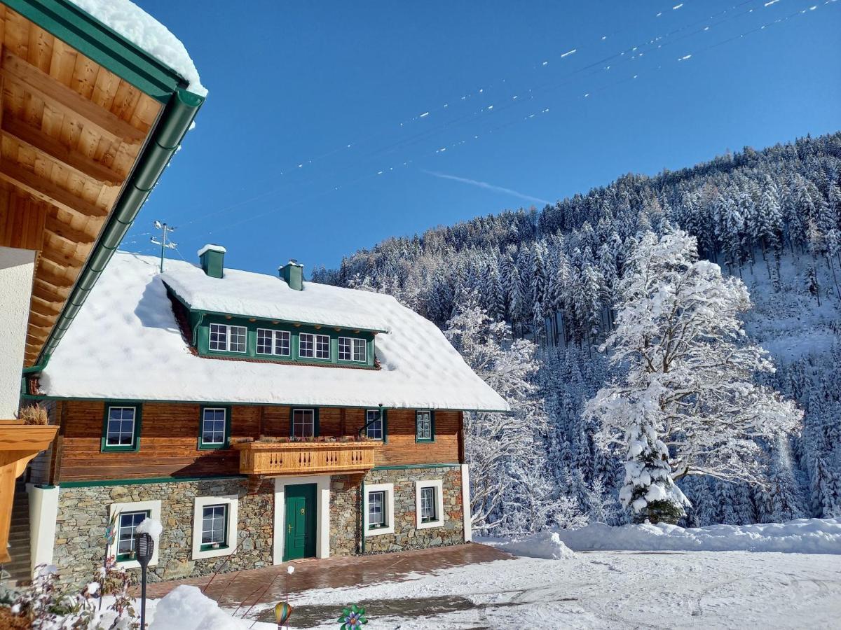 Landhaus Gruenjuwel Himmelberg Εξωτερικό φωτογραφία