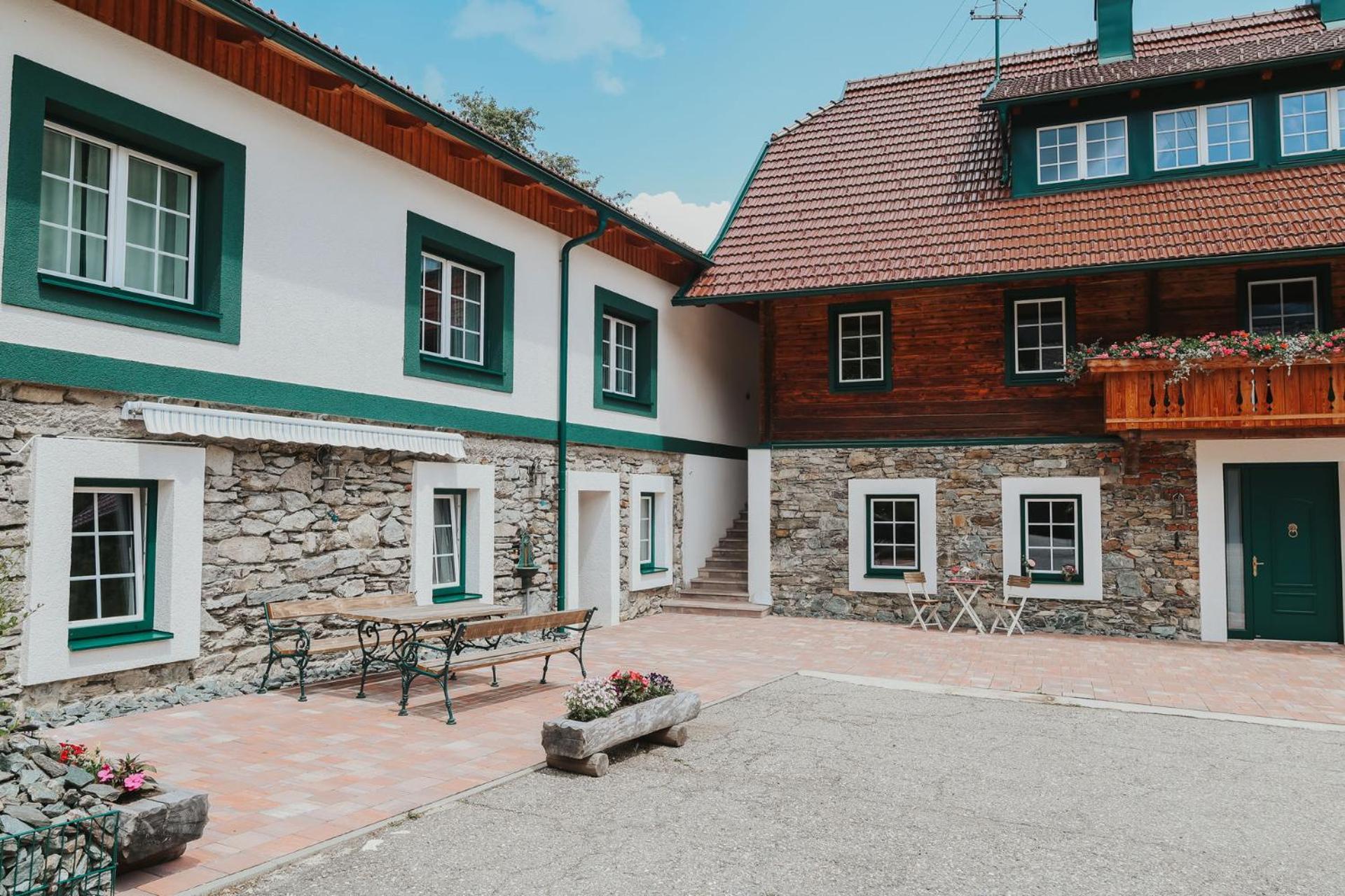 Landhaus Gruenjuwel Himmelberg Εξωτερικό φωτογραφία